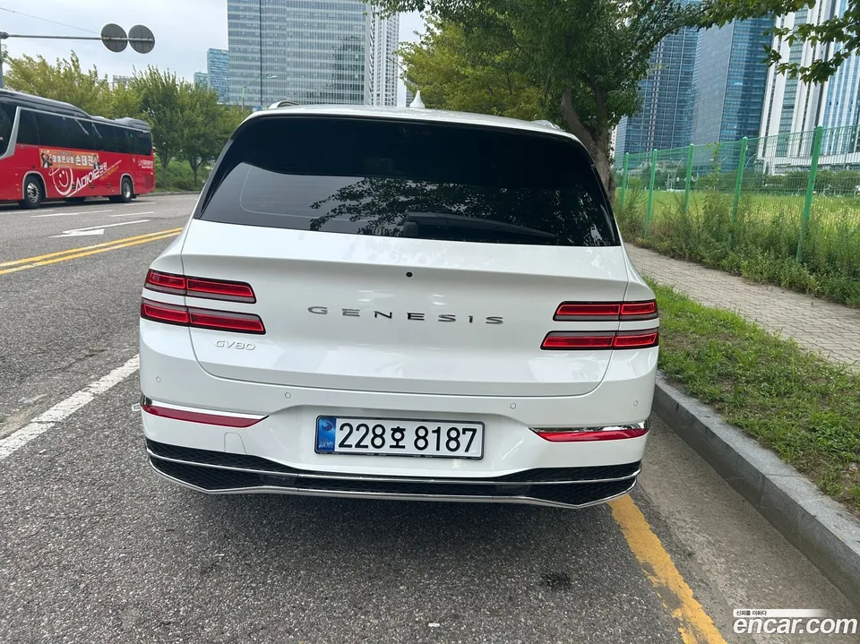 Genesis GV80 2.5T 2WD 2025 — thumbnail 4