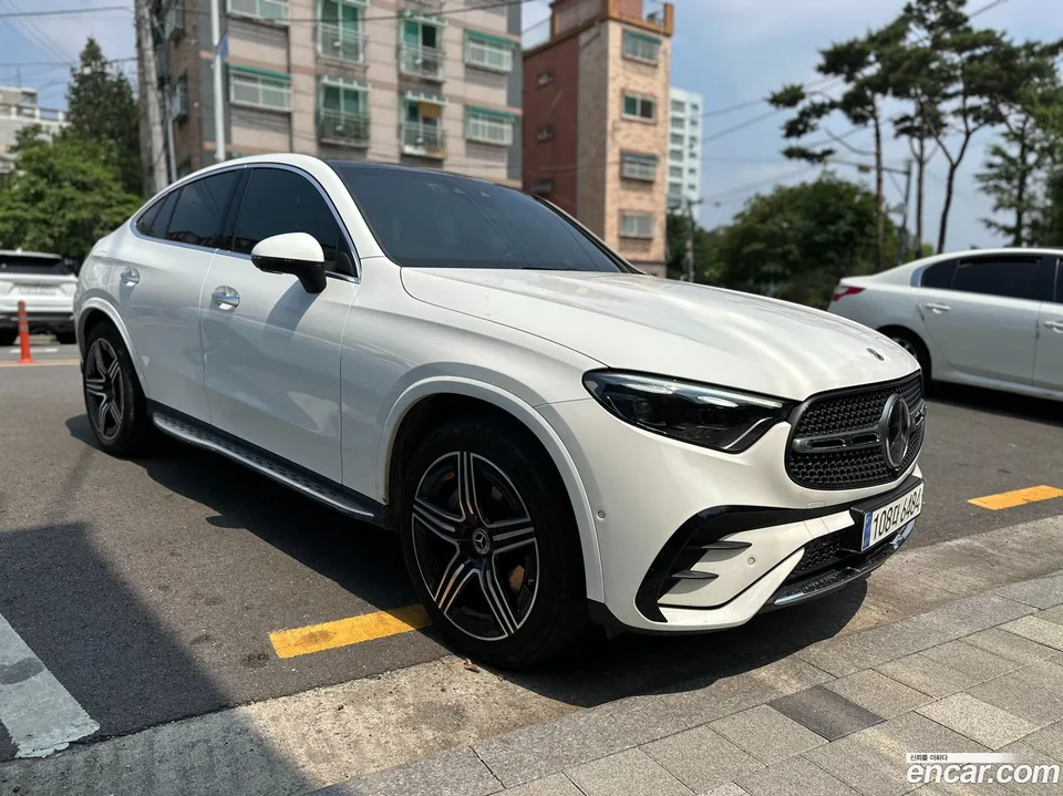 Mercedes-Benz GLC-Class GLC300 4MATIC 2023 — photo 1, buy with delivery to Moscow