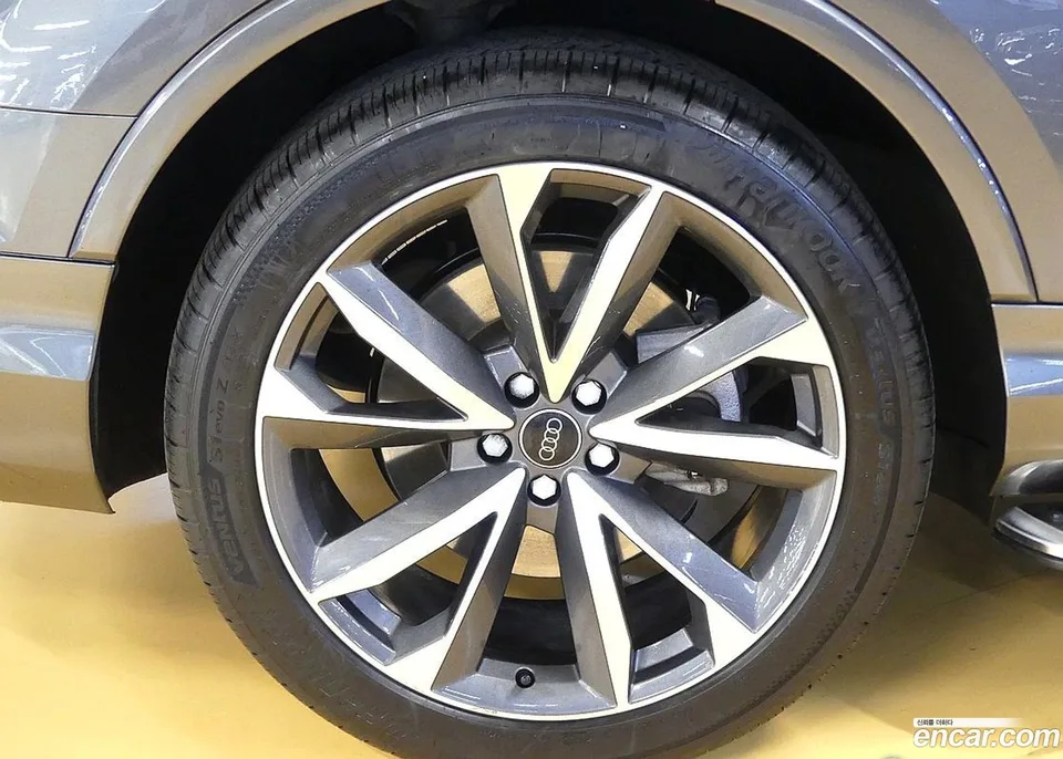 Audi Q7 (4M) 50 TDI 2023 — thumbnail 2