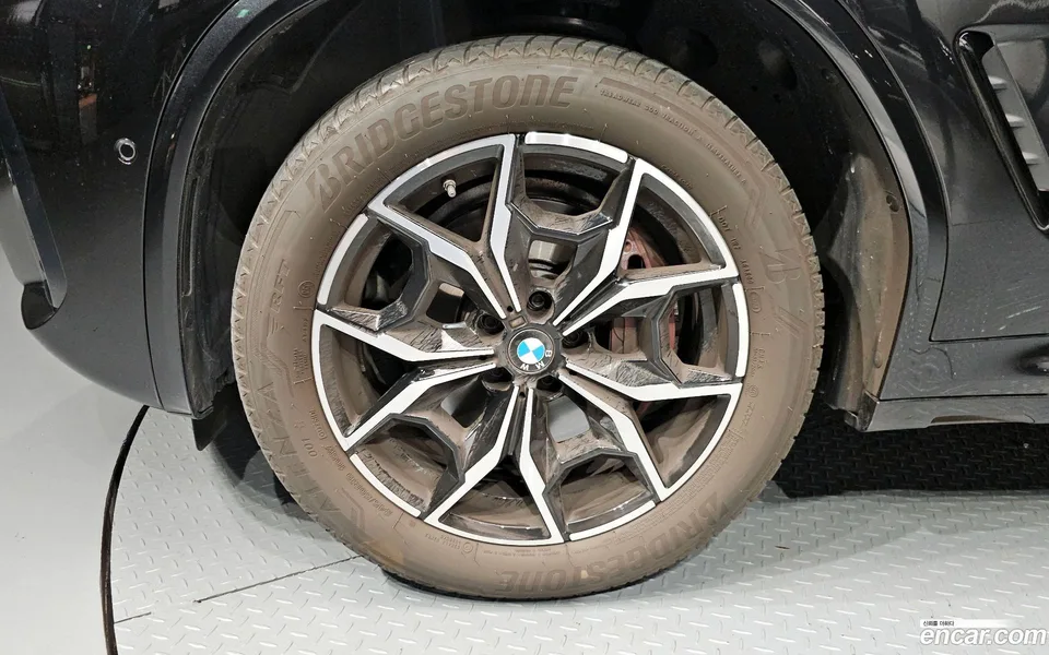 BMW X3 xDrive 20i M 2024 — thumbnail 2