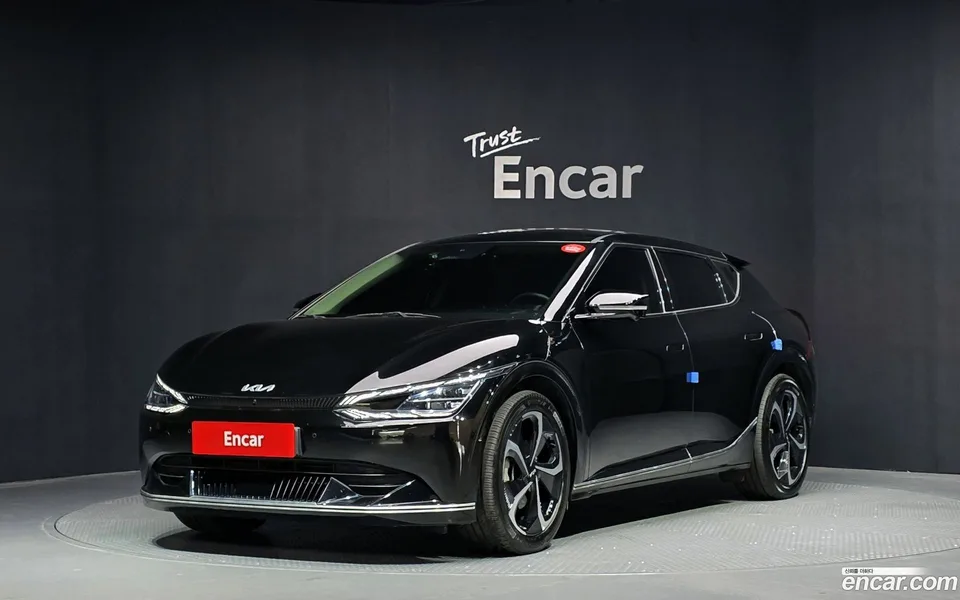 Kia EV6 2022 — photo 1, buy with delivery to Moscow