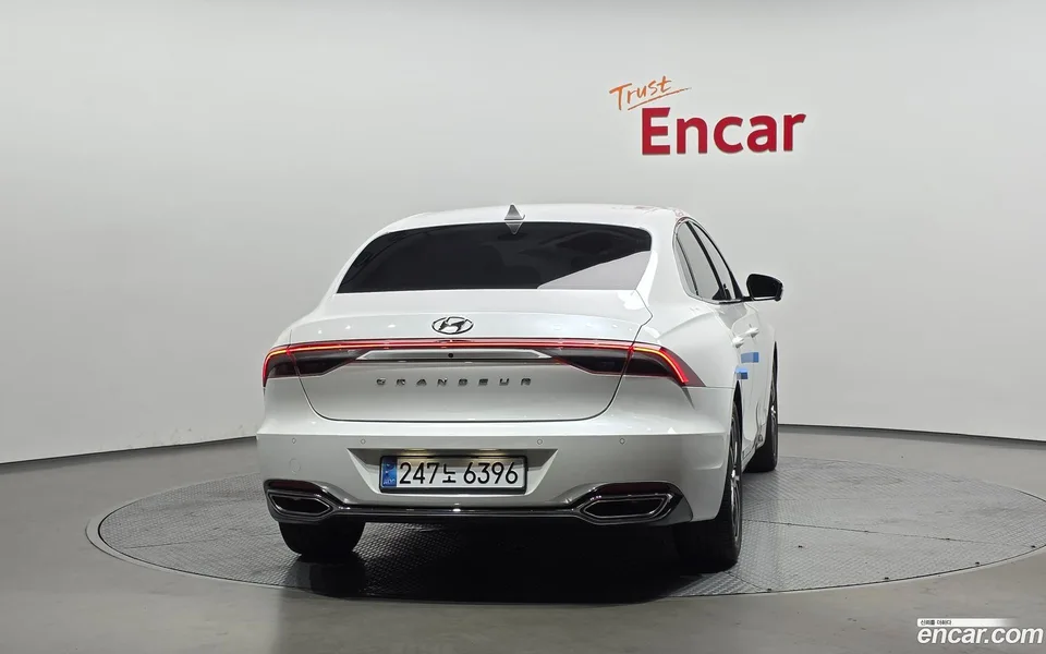 Hyundai Grandeur IG 2.5 2022 — thumbnail 4