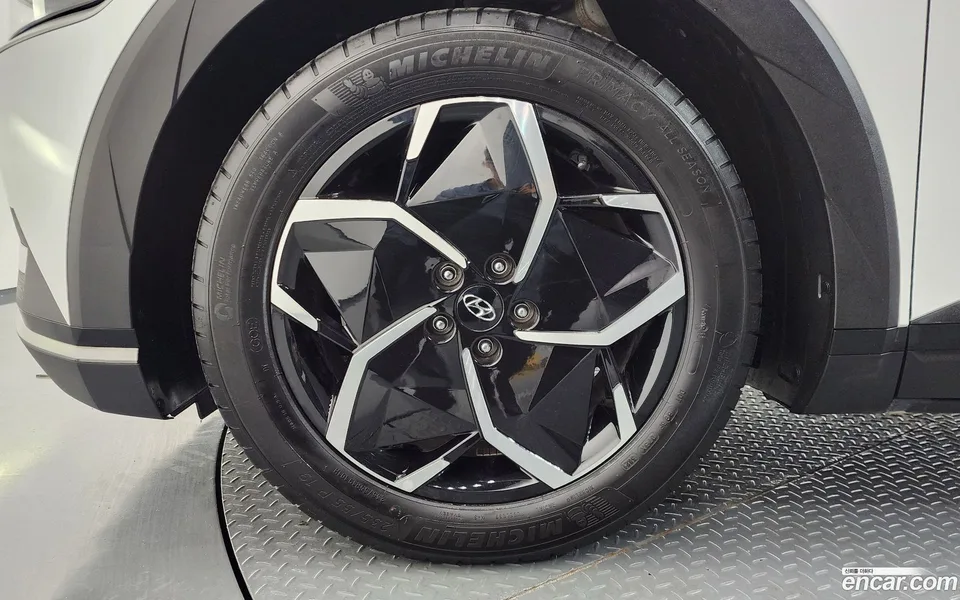 Hyundai Ioniq 5 2022 — thumbnail 5