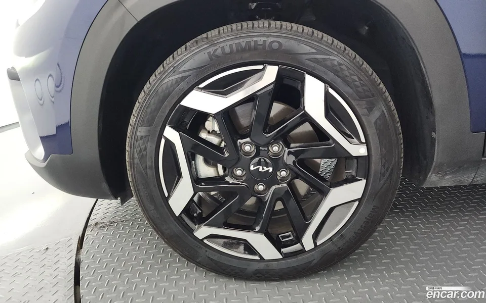 Kia Seltos 1.6 2WD 2023 — thumbnail 2