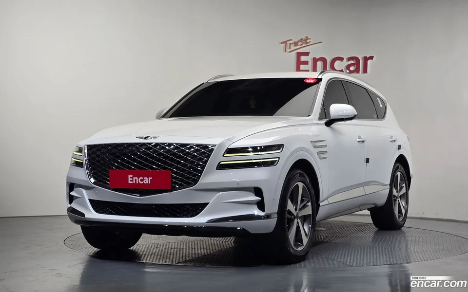 Genesis GV80 2.5T AWD 2022 — photo 1, buy with delivery to Moscow