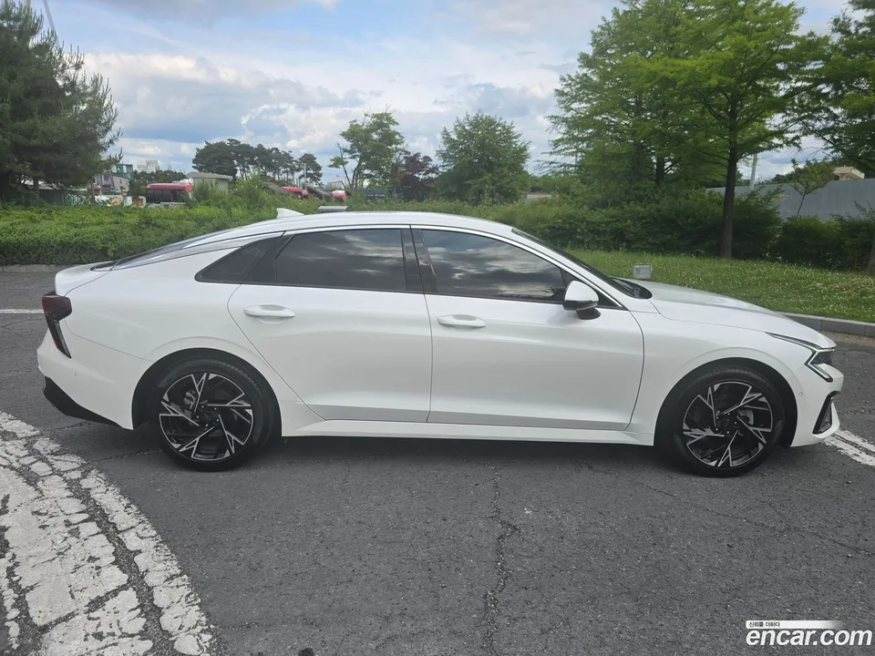 Kia K5 Hybrid 2024 — thumbnail 4