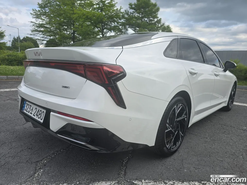 Kia K5 Hybrid 2024 — thumbnail 5