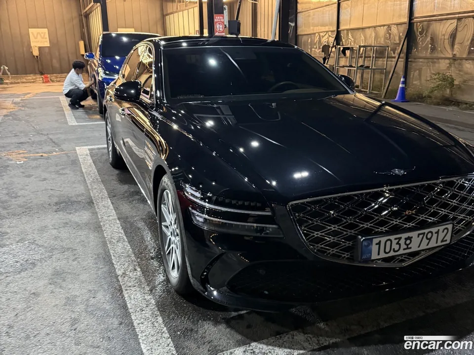 Genesis G80 2.5 2WD 2024 — фото 1, купить с доставкой в Москву