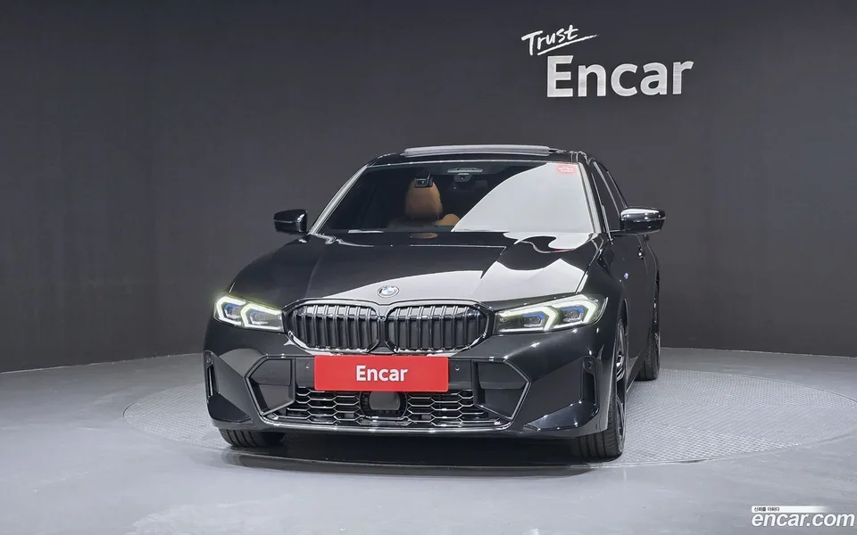 BMW 3 Series 320d M 2024 — thumbnail 3