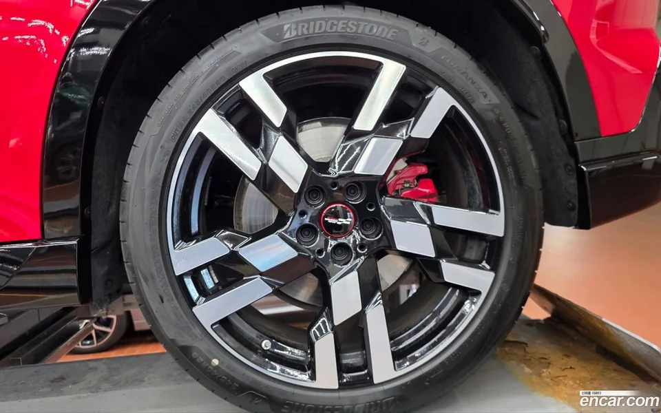 MINI Cooper S Countryman ALL4 JCW 2025 — thumbnail 2