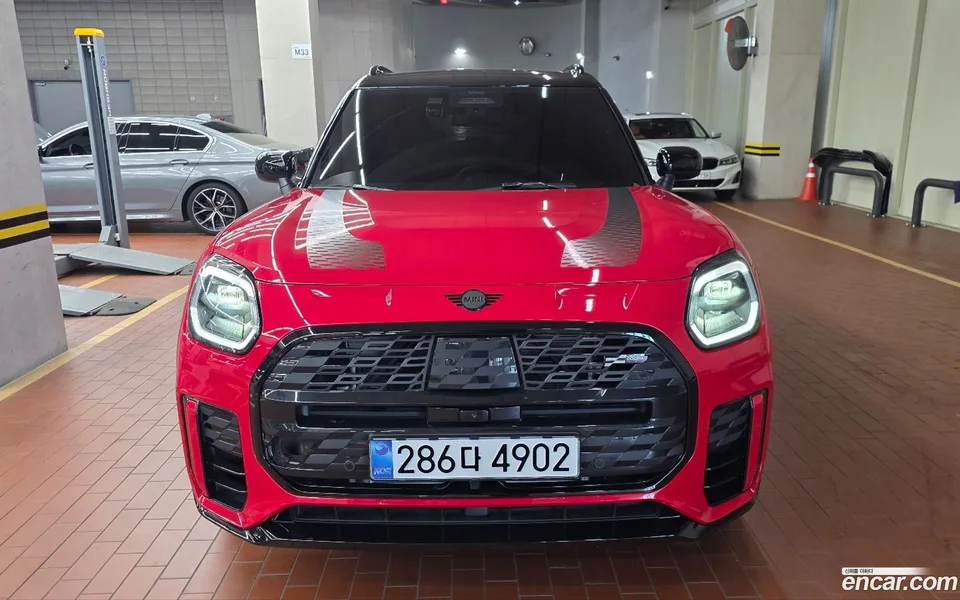 MINI Cooper S Countryman ALL4 JCW 2025 — thumbnail 3