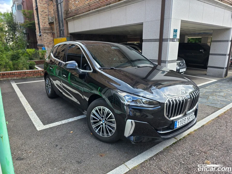BMW 2 Series Active Tourer 218d 2025 — thumbnail 3