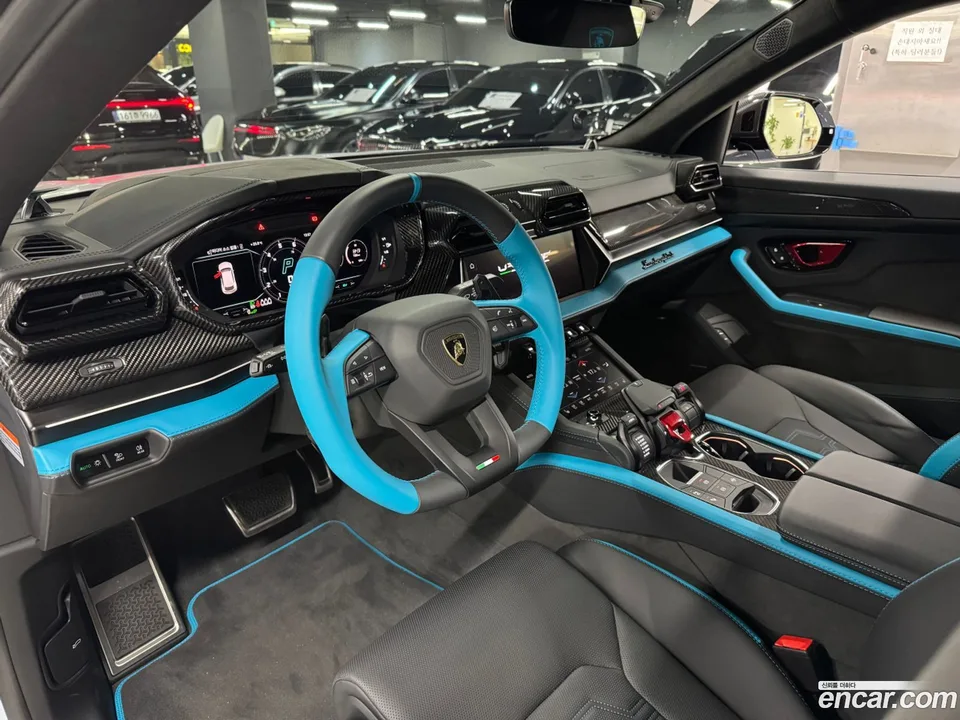 Lamborghini Urus 4.0 V8 SE 2025 — thumbnail 4