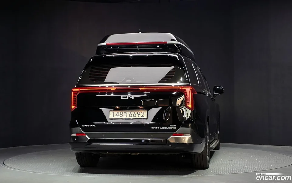 Kia Carnival HEV 7 () 2024 — thumbnail 4