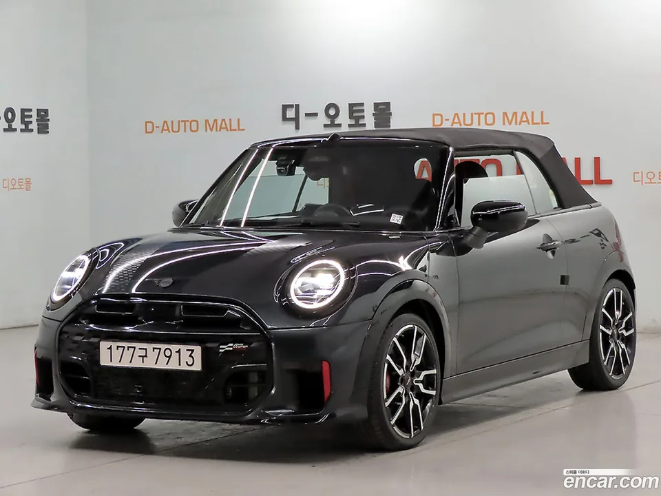 MINI Cooper S Convertible JCW 2025 — photo 1, buy with delivery to Moscow