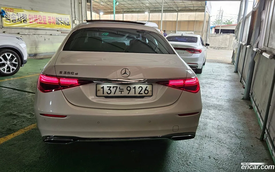 Mercedes-Benz S-Class S350 d 2022 — thumbnail 3