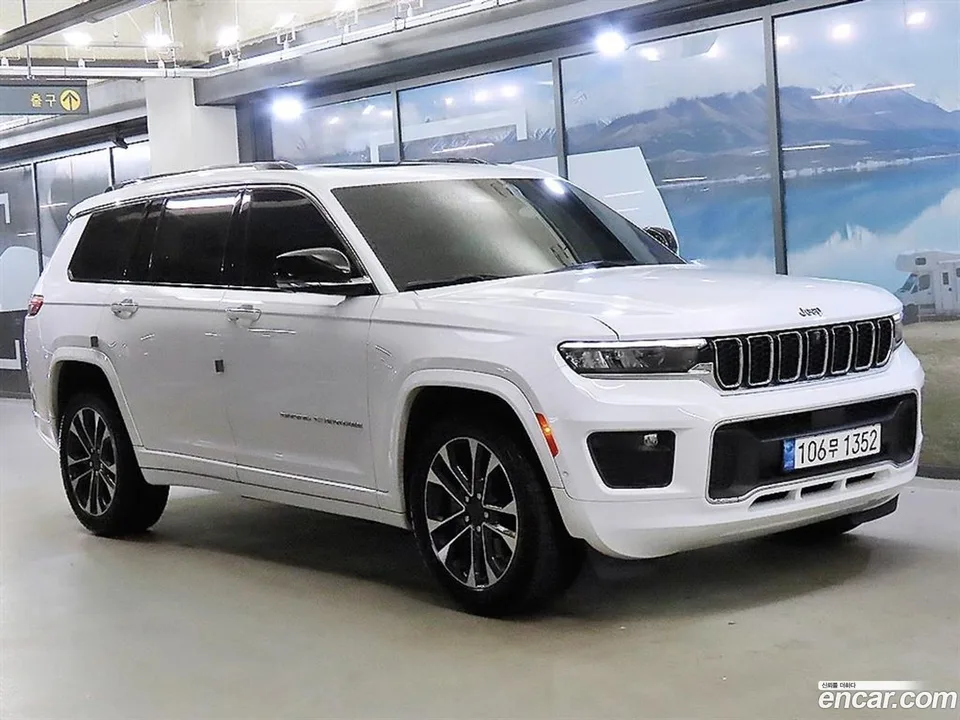 Jeep Grand Cherokee L 3.6 2022 — photo 1, buy with delivery to Moscow