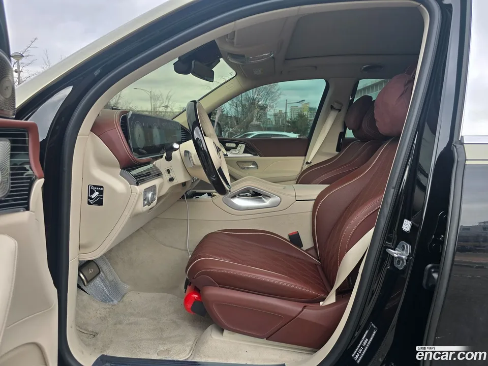 Mercedes-Benz GLS-Class GLS600 4MATIC 2025 — thumbnail 2