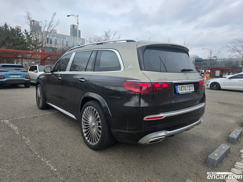 Mercedes-Benz GLS-Class GLS600 4MATIC 2025 — thumbnail 3