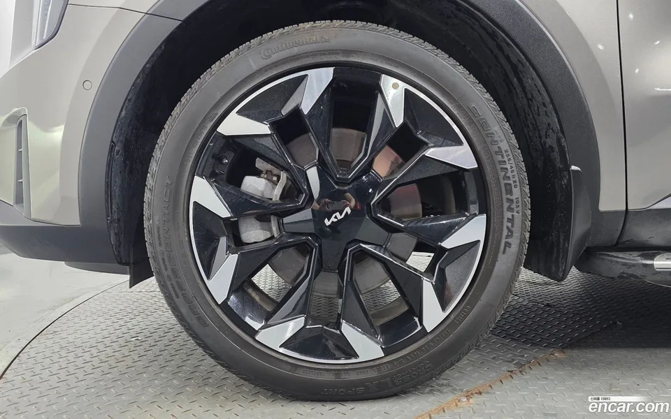 Kia Sorento 2.5T 2WD 2024 — thumbnail 2