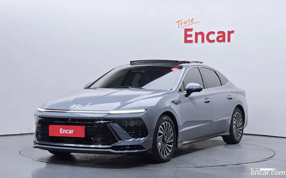 Hyundai Sonata The Edge Hybrid 2024 — photo 1, buy with delivery to Moscow