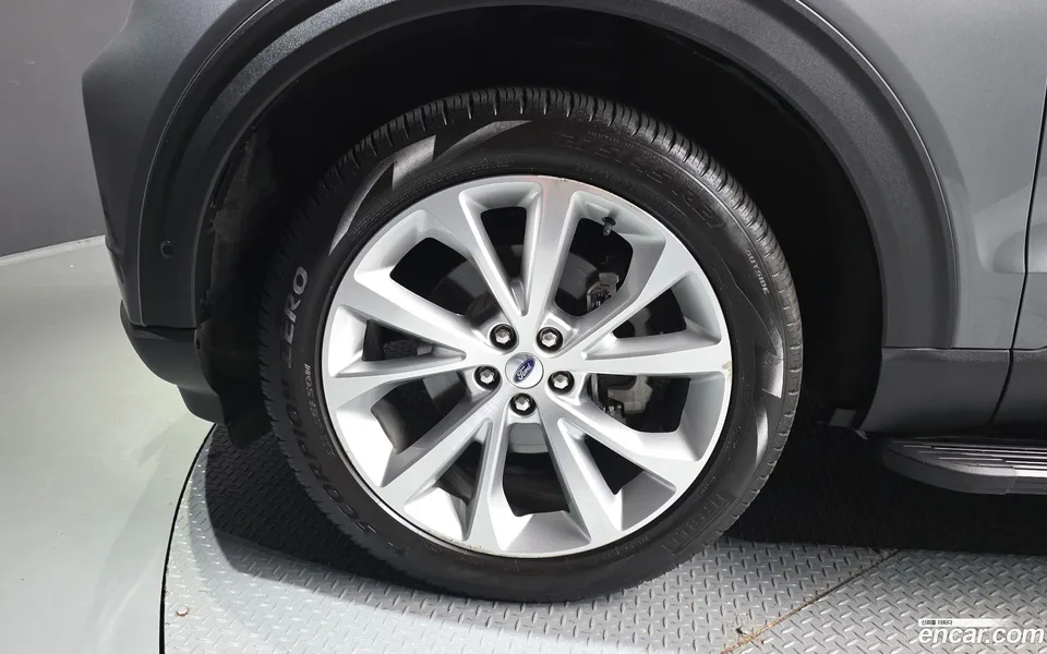 Ford Explorer 3.0 4WD 2022 — thumbnail 2