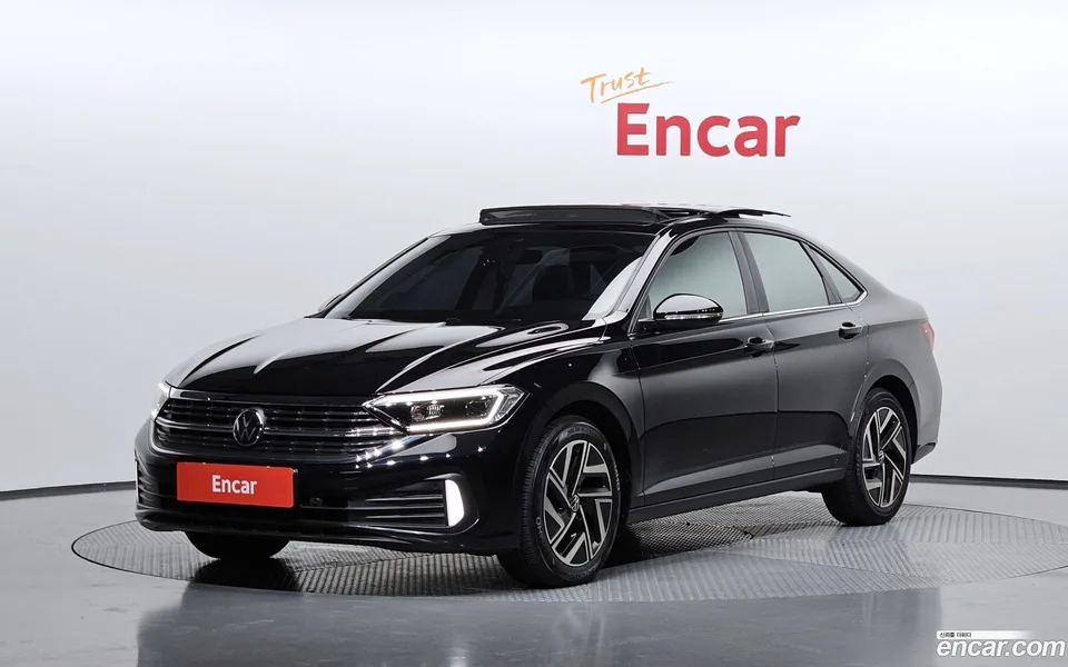 Volkswagen Jetta 1.5 TSI 2024 — photo 1, buy with delivery to Moscow