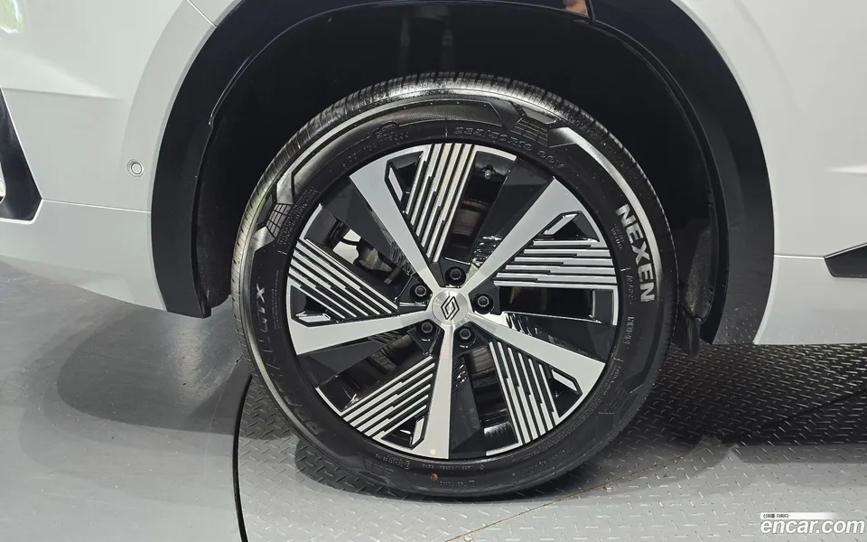 Renault Samsung Grand Koleos 1.5 E-TECH 2WD 2025 — thumbnail 2