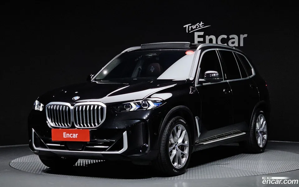 BMW X5 xDrive 30d xLine 2024 — photo 1, buy with delivery to Moscow