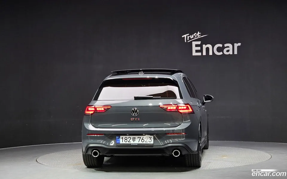 Volkswagen Golf 2.0 GTI 2025 — thumbnail 4