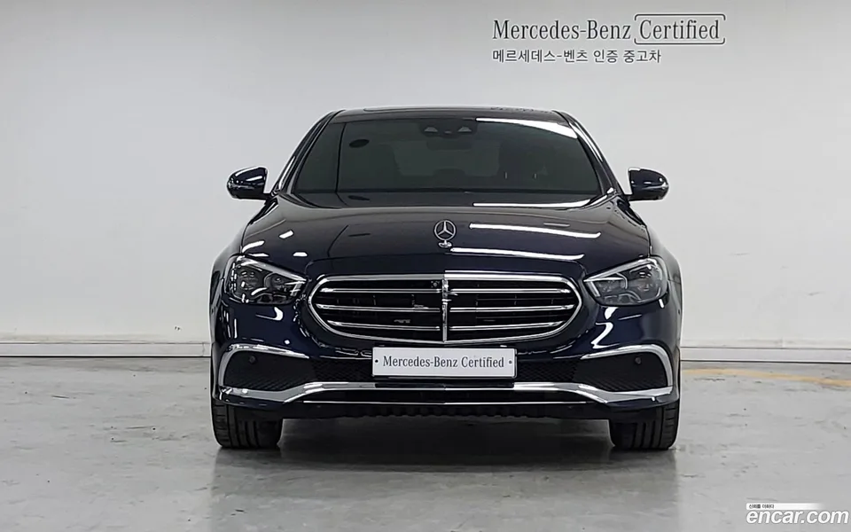 Mercedes-Benz E-Class E350 4MATIC 2022 — thumbnail 3