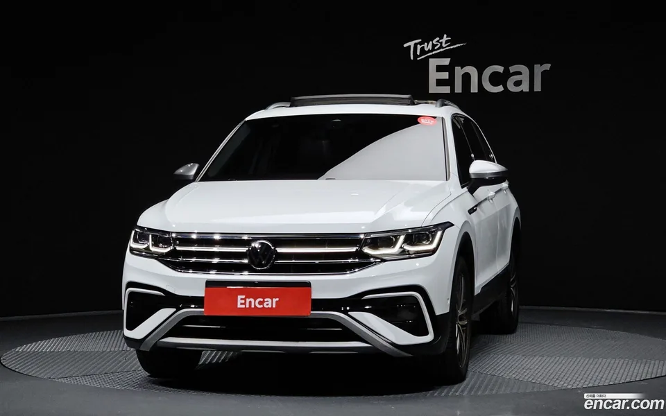 Volkswagen Tiguan Allspace 2.0 TSI 2022 — миниатюра 3