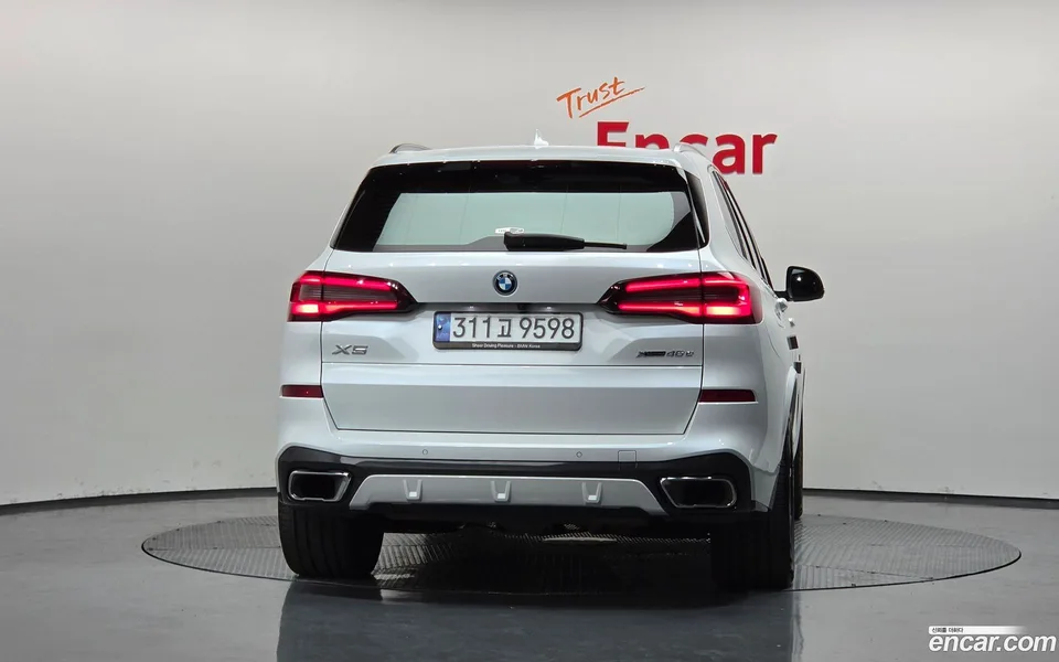 BMW X5 xDrive 45e M 2022 — миниатюра 4