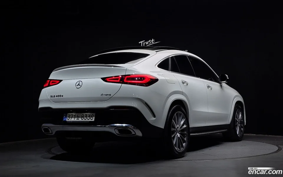 Mercedes-Benz GLE-Class GLE400d 4MATIC 2023 — thumbnail 2