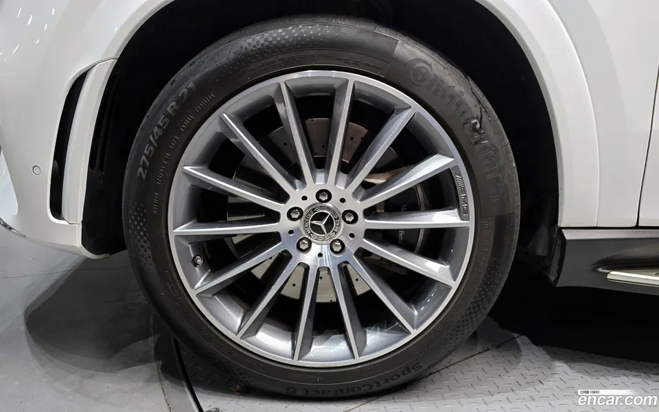 Mercedes-Benz GLE-Class GLE400d 4MATIC 2023 — thumbnail 5