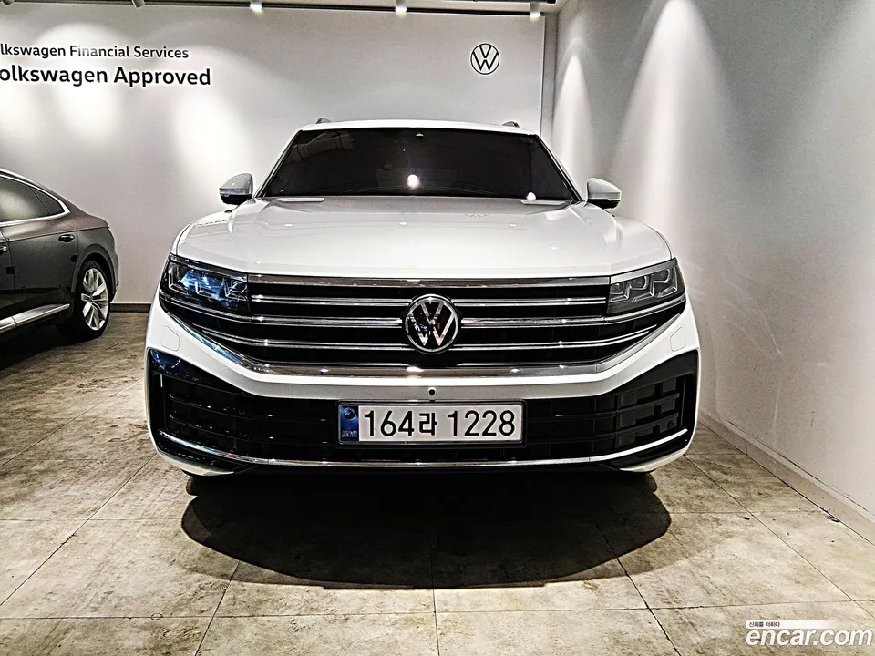 Volkswagen Touareg 3.0 TDI 2024 — thumbnail 3