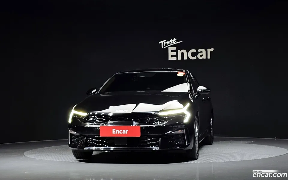 Kia K5 Hybrid 2025 — thumbnail 3