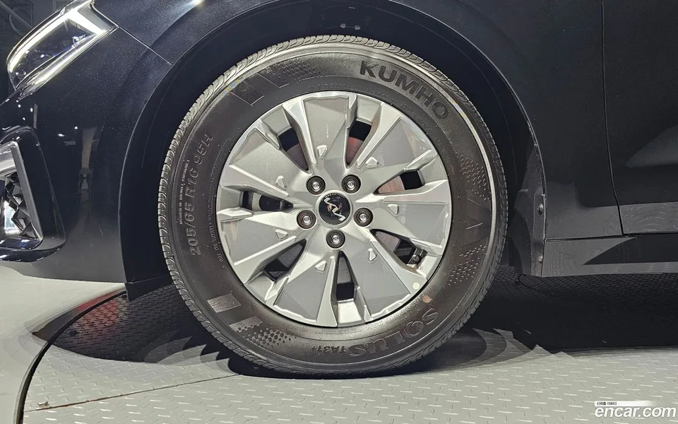 Kia K5 Hybrid 2025 — thumbnail 5