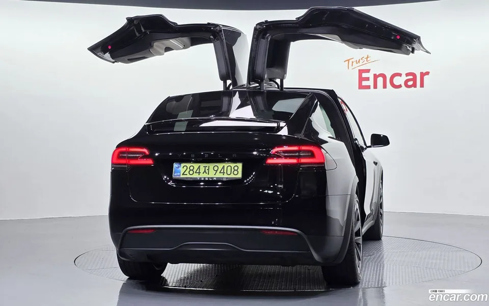 Tesla Model X AWD 2023 — thumbnail 4
