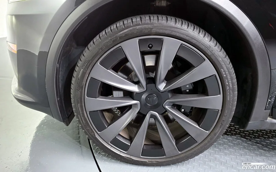 Tesla Model X AWD 2023 — thumbnail 5