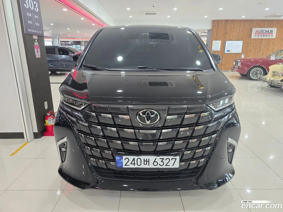 Toyota Alphard 2.5 HEV AWD 2023 — thumbnail 3