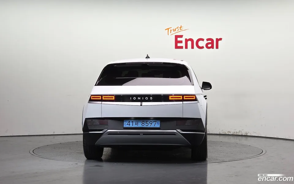 Hyundai Ioniq 5 2024 — thumbnail 4