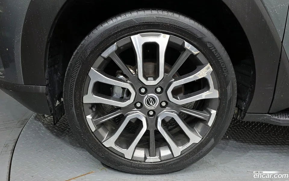 KG Mobility Torres 1.5 2WD 2022 — thumbnail 2