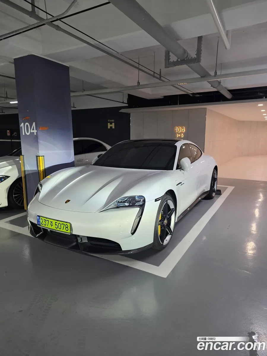 Porsche Taycan S 2024 — photo 1, buy with delivery to Moscow