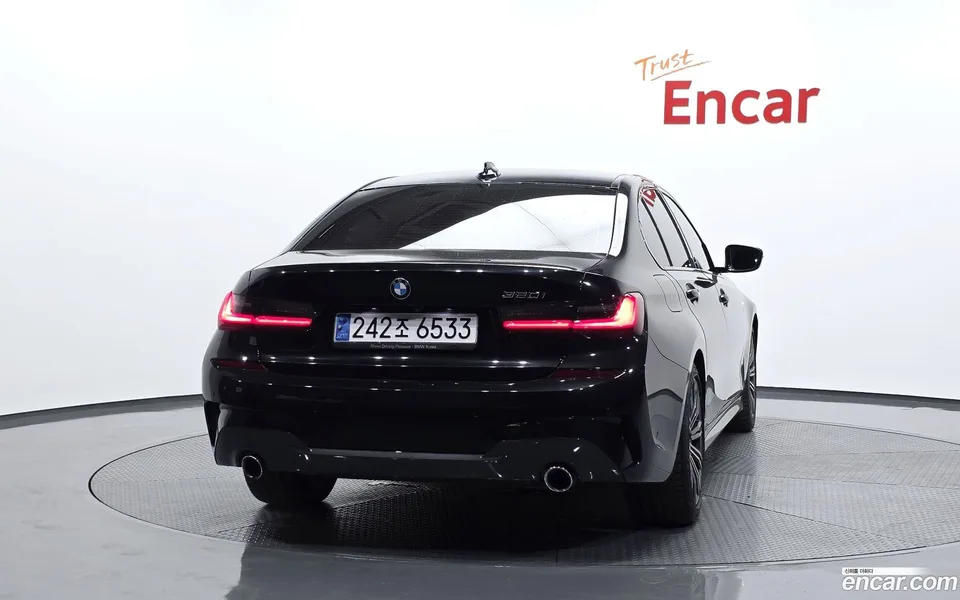 BMW 3 Series 320i M 2022 — миниатюра 4