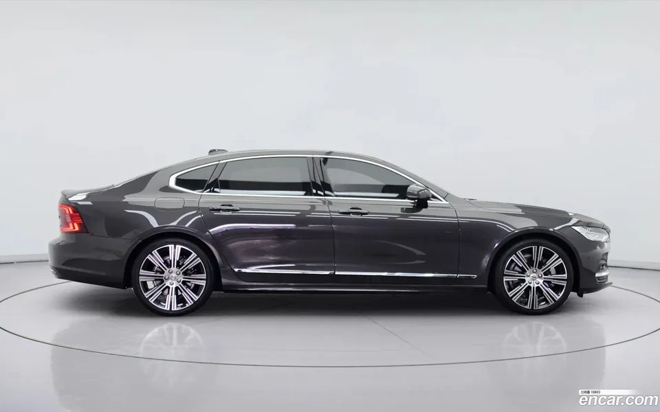 Volvo S90 B6 AWD 2024 — thumbnail 4