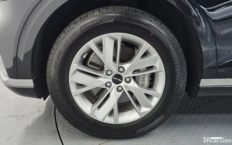 Genesis GV70 2.5T AWD 2025 — thumbnail 5