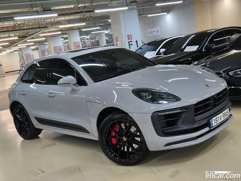 Porsche Macan 2.9 GTS 2022 — photo 1, buy with delivery to Moscow