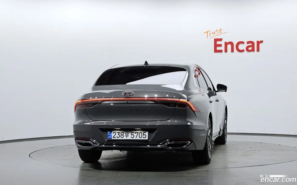Hyundai Grandeur IG Hybrid 2022 — thumbnail 4