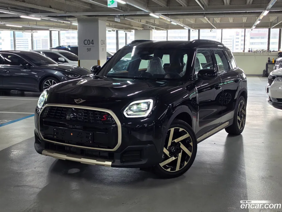 MINI Cooper S Countryman ALL4 2026 — photo 1, buy with delivery to Moscow